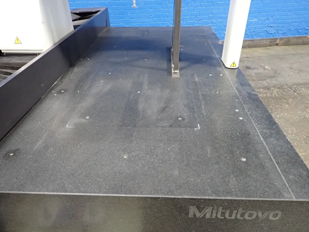 Mitutoyo 92" X 48" Granite Surface Plate 2006 Mitutoyo Crysta-apex C9166 Cmm - Crysta-apex C9166/4063m-3313