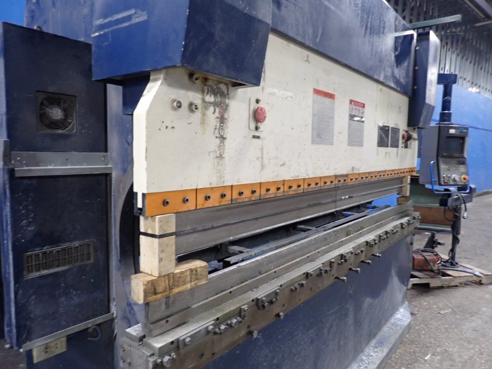 Komatsu 122" X 176 Ton 1994 Komatsu Phs 160x310 Press Brake - Phs 160x310