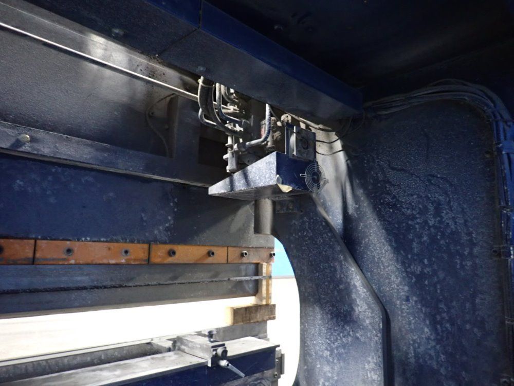 Komatsu 122" X 176 Ton 1994 Komatsu Phs 160x310 Press Brake - Phs 160x310