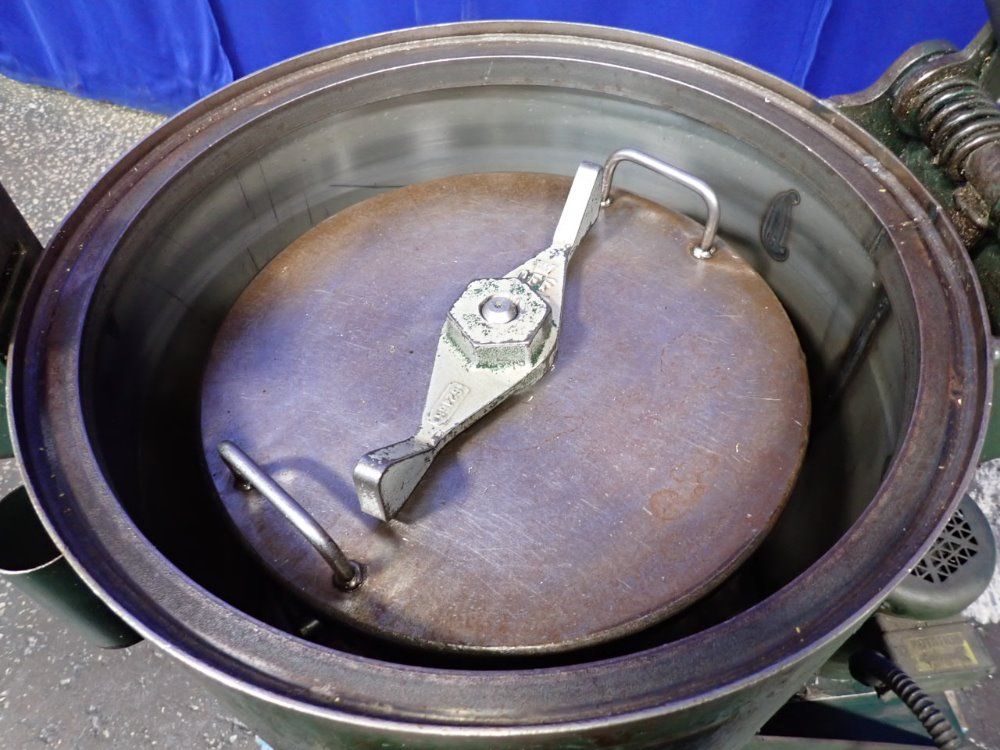 Barrett Centrifugals Inc 20 1/2"x18" Centrifuge / Chip Spinner - 301