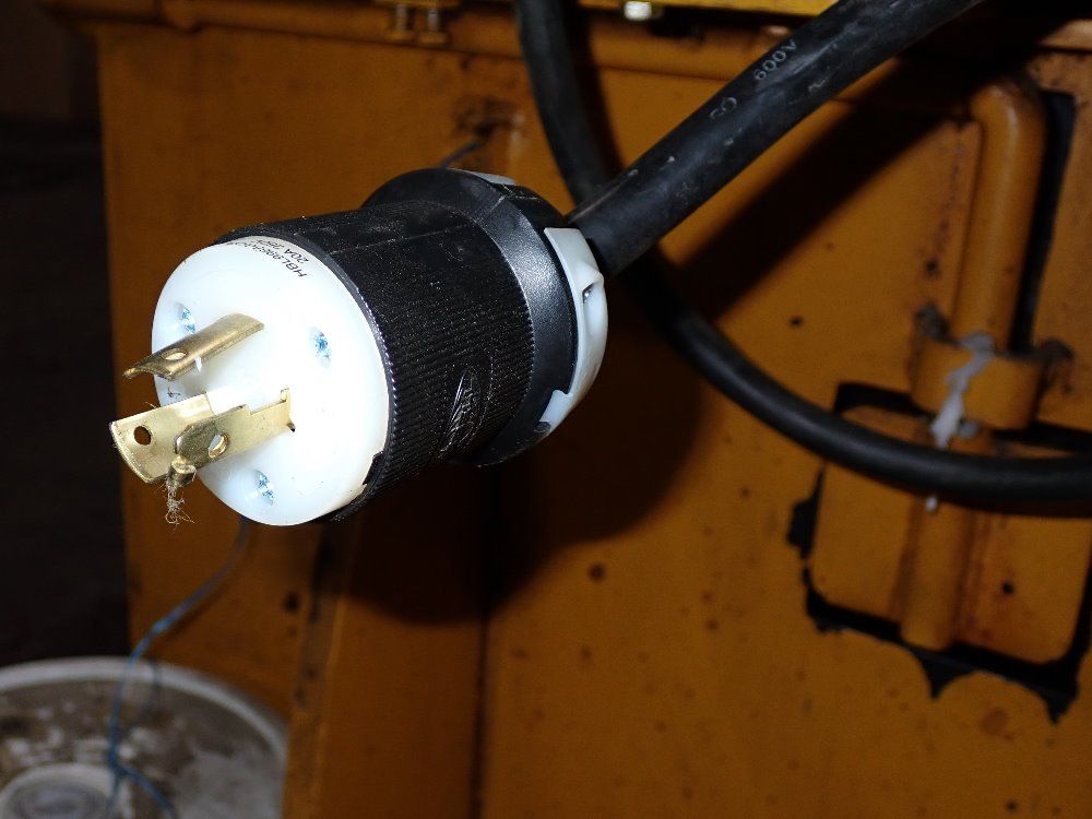 Gpi/heco 20" X 40" 2242 D5a Baler - 2242 D5a