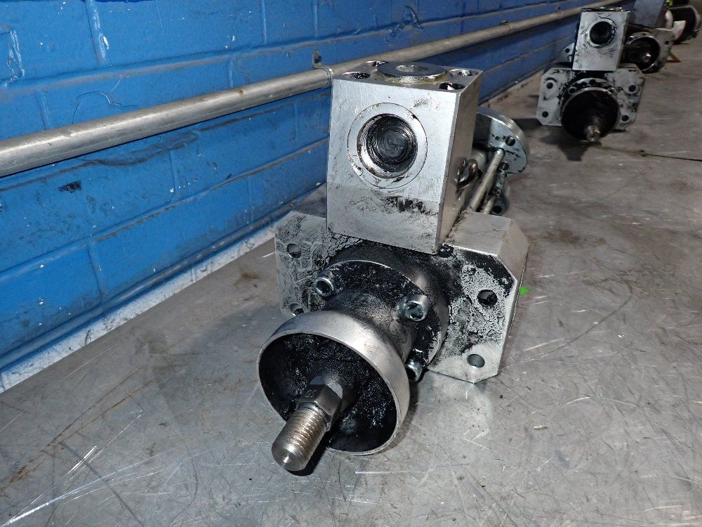 Nordson Hydraulic Pump - 190cc.xd3
