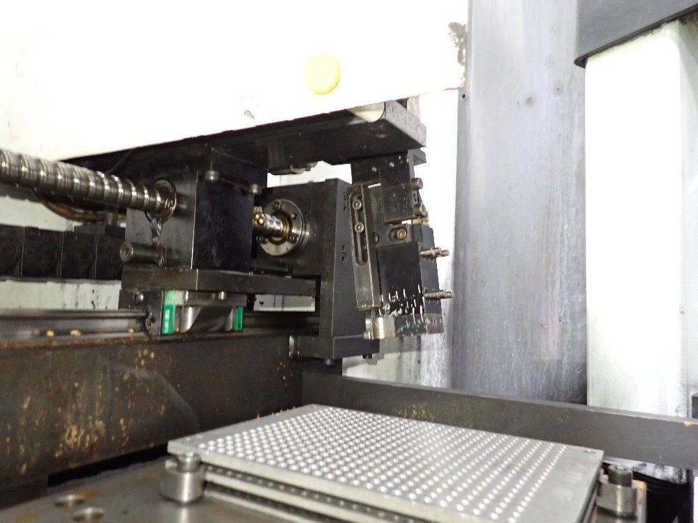 Rollomatic 1999 Rollomatic Cnc 2000 Xr Cnc Grinder - Cnc 2000 Xr