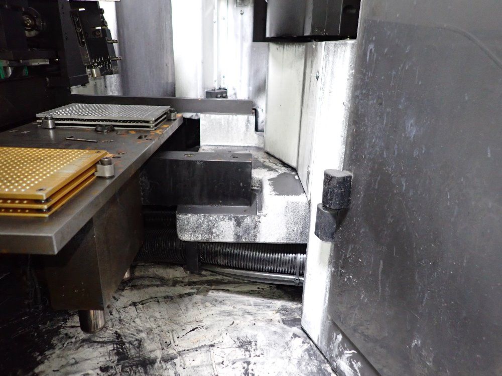 Rollomatic 1999 Rollomatic Cnc 2000 Xr Cnc Grinder - Cnc 2000 Xr