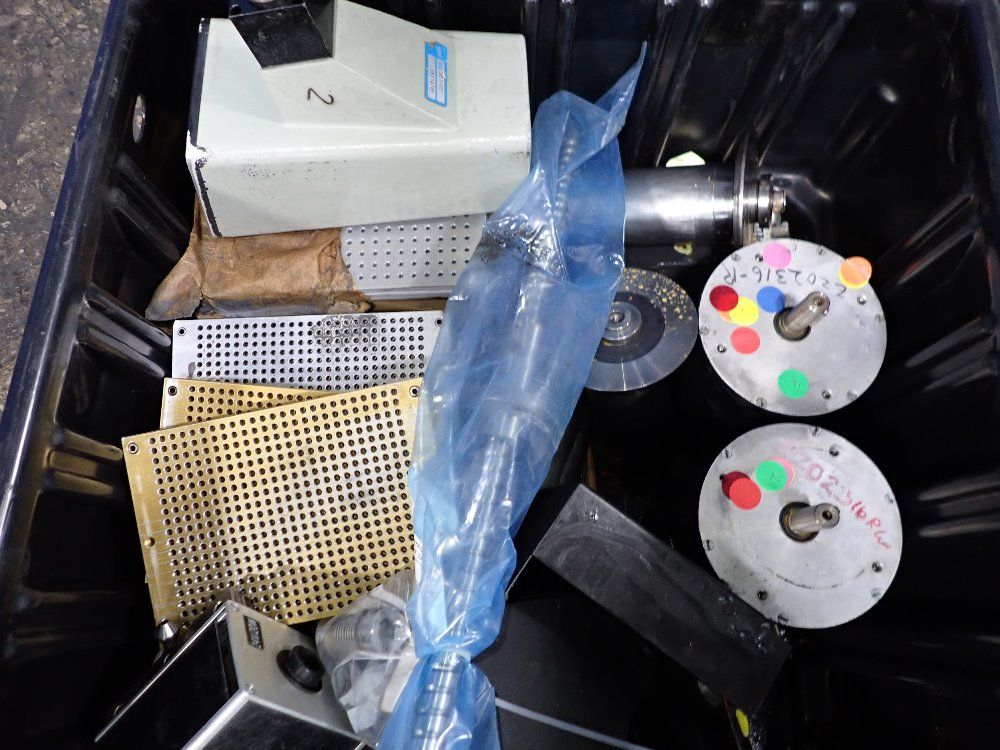 Rollomatic 1999 Rollomatic Cnc 2000 Xr Cnc Grinder - Cnc 2000 Xr