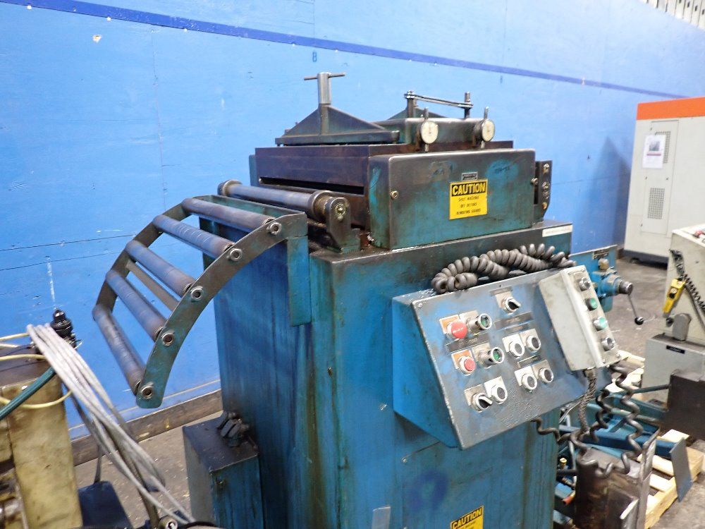 Coil Handling Equipment 15000 Lbs / 60" 5r 24 Coil Reel W/ Straightener - 5r 24