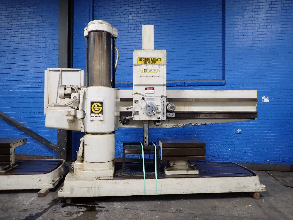 Giddings & Lewis 14" Column X 8' Arm Radial Arm Drill
