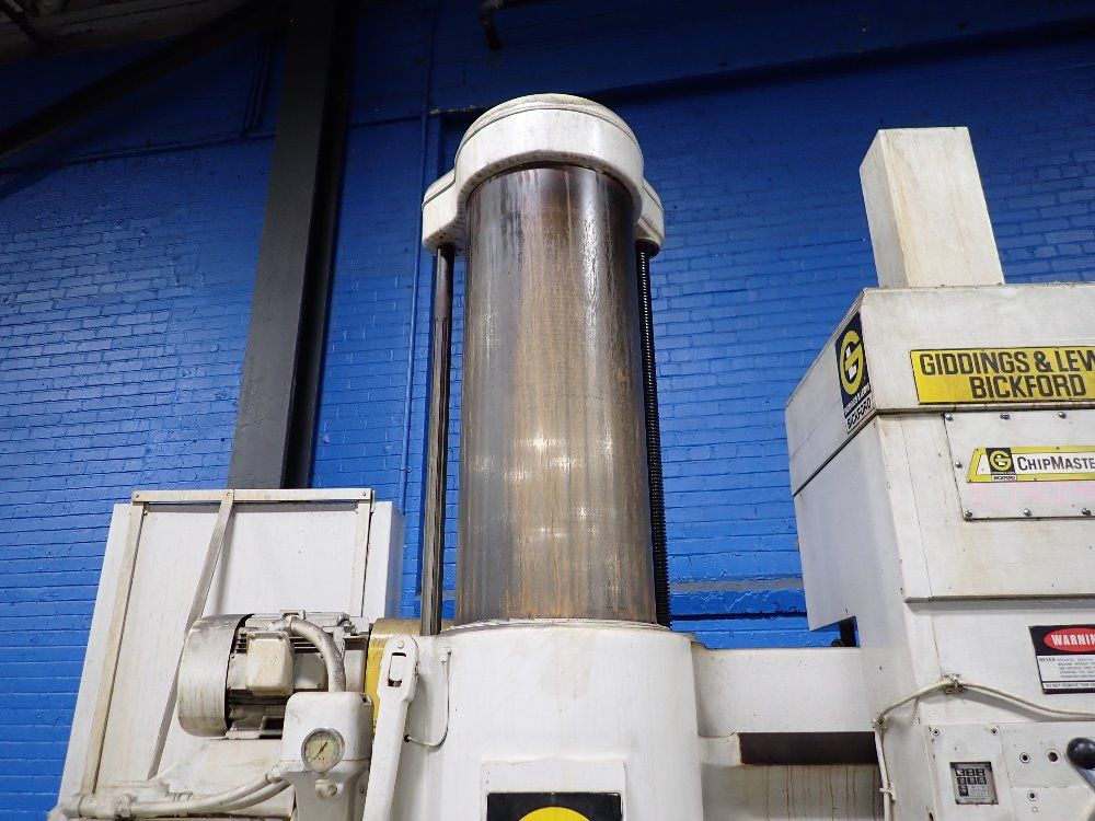 Giddings & Lewis 14" Column X 8' Arm Radial Arm Drill