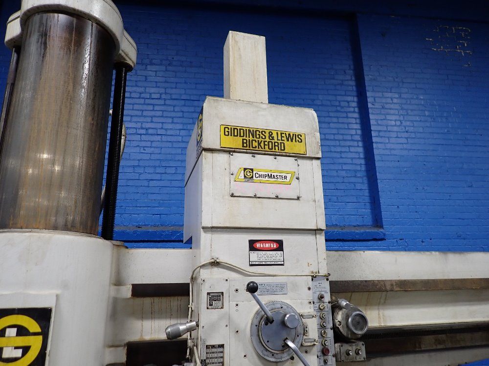 Giddings & Lewis 14" Column X 8' Arm Radial Arm Drill