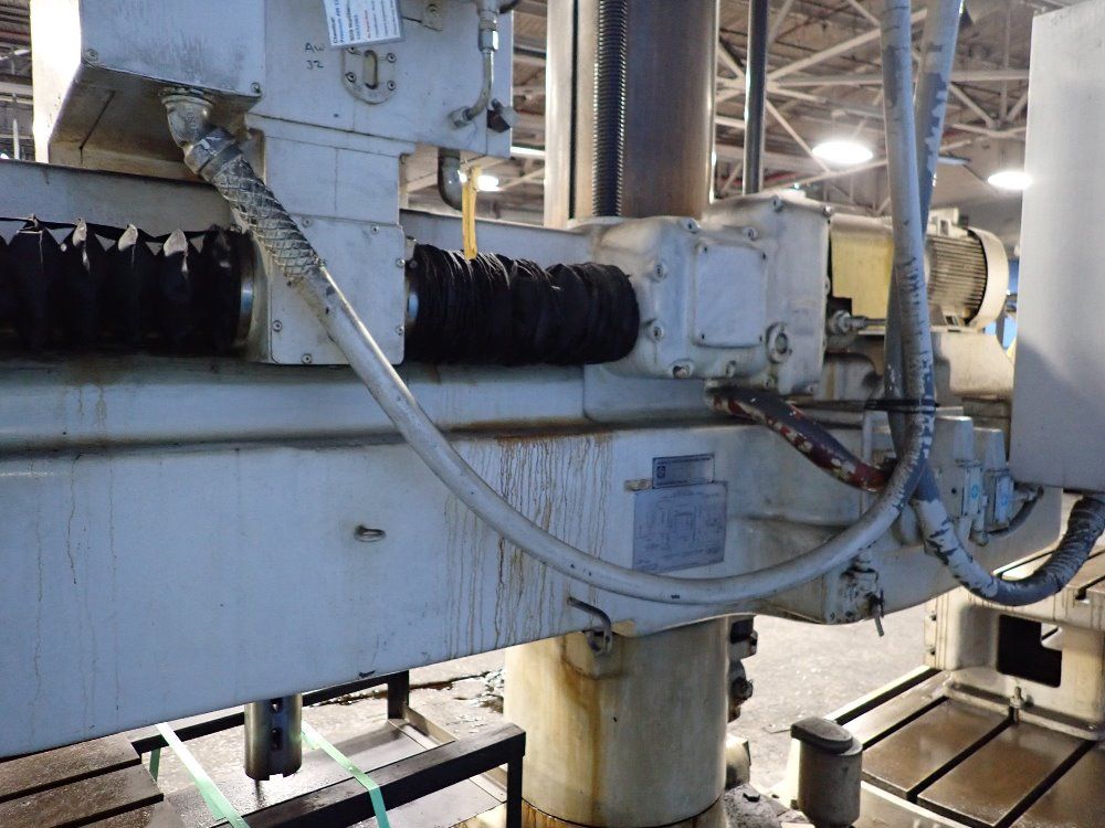Giddings & Lewis 14" Column X 8' Arm Radial Arm Drill