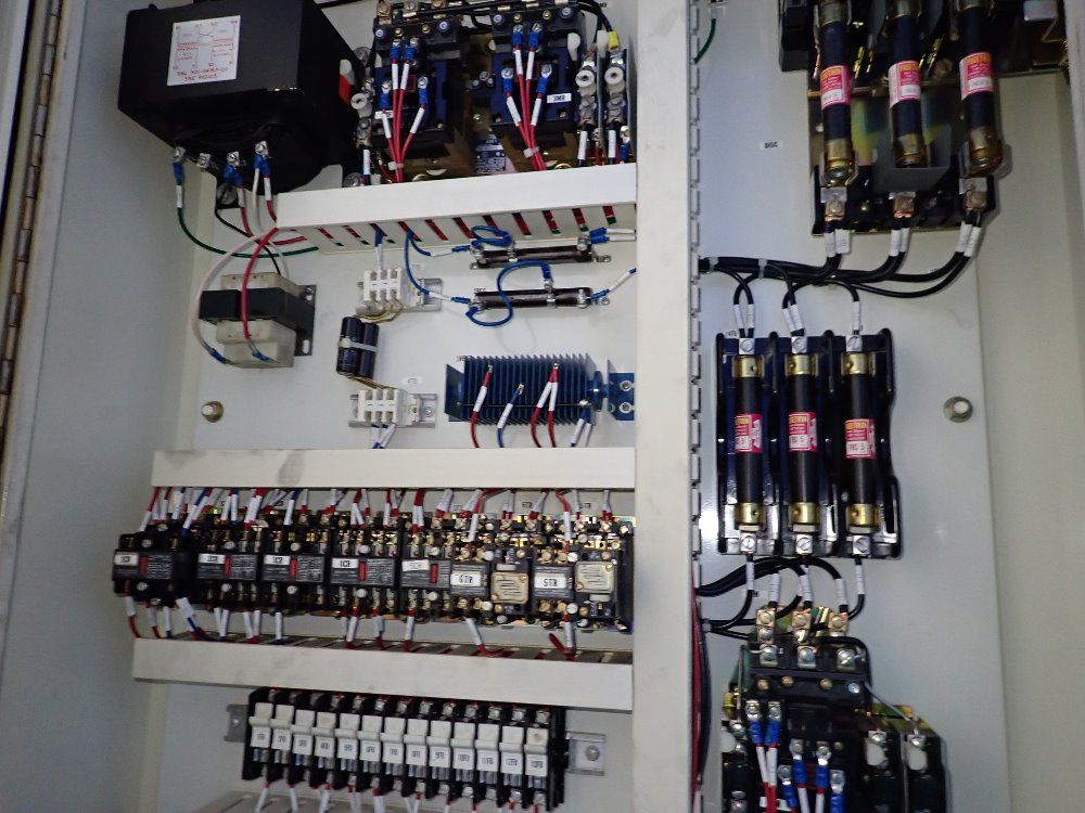 Giddings & Lewis 14" Column X 8' Arm Radial Arm Drill