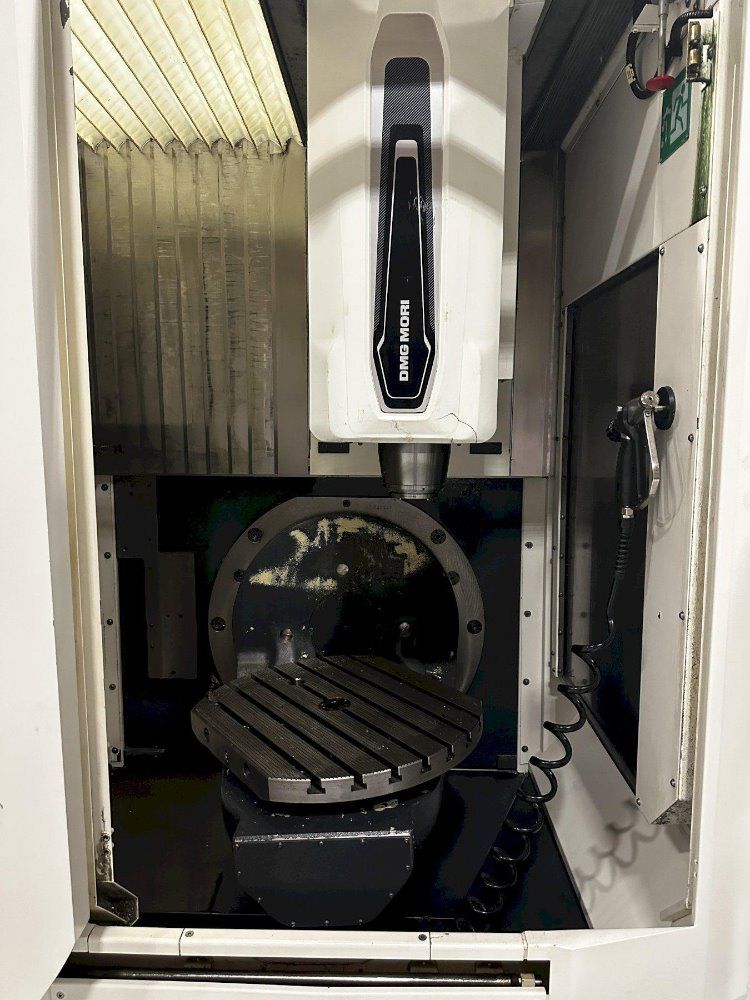 Dmg Mori 19.7" X 24.82" Cmx50 U 5-axis Vmc - Cmx 50 U