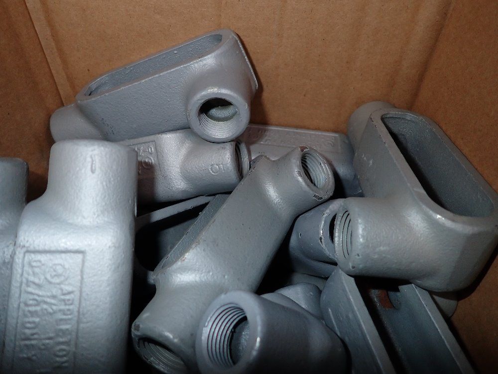 Appleton 1/2" Conduit Fitting Connectors