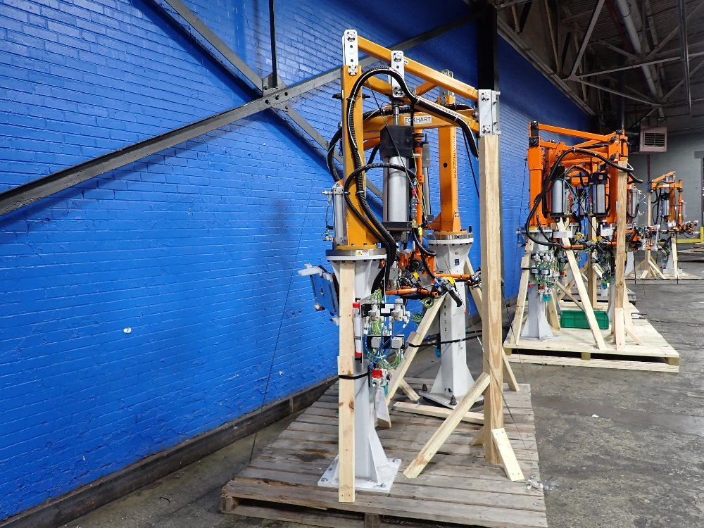 Eckhart Qty: 2 Battery Lift Assist Set