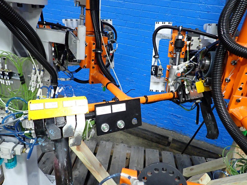 Eckhart Qty: 2 Battery Lift Assist Set