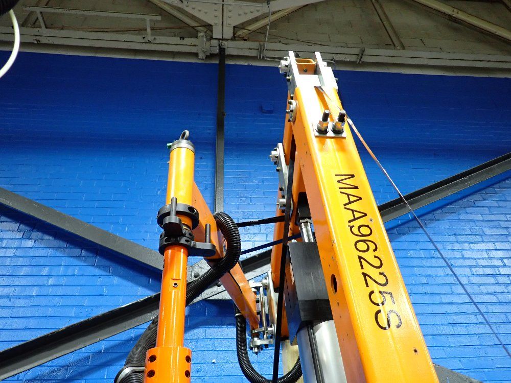 Eckhart Qty: 2 Battery Lift Assist Set