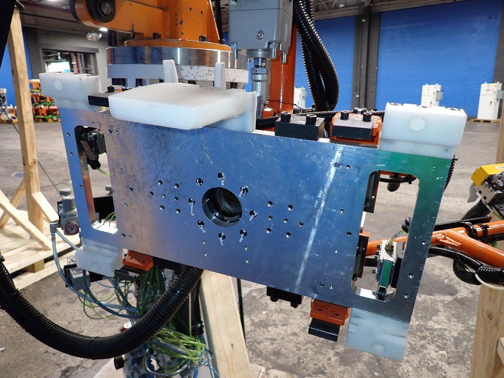 Eckhart Qty: 2 Battery Lift Assist Set