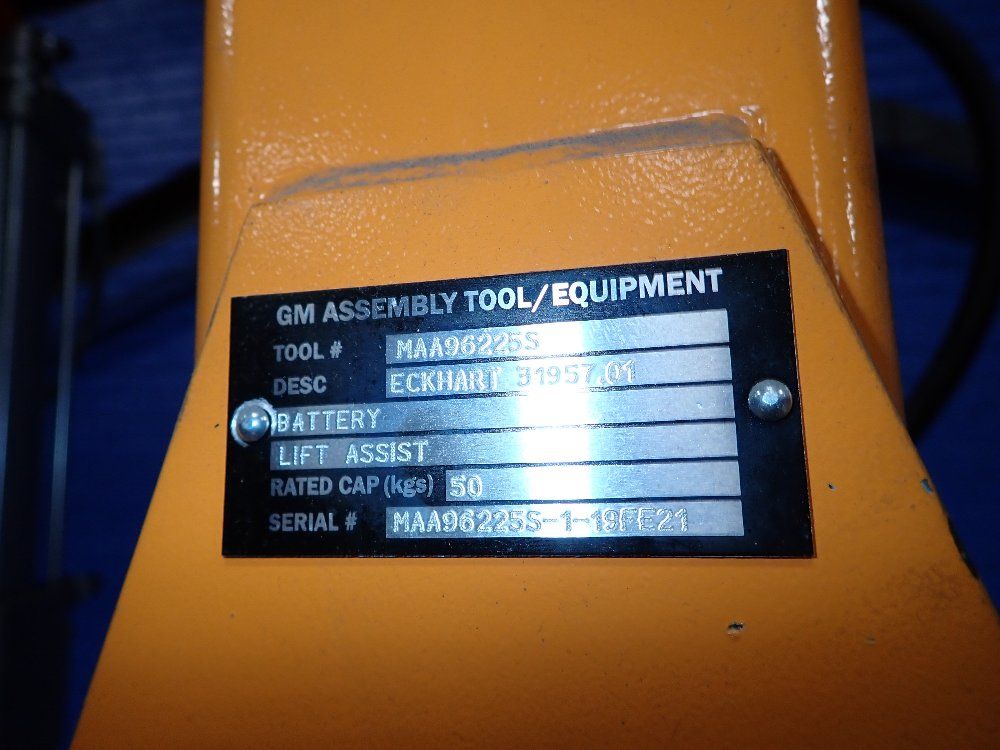 Eckhart Qty: 2 Battery Lift Assist Set