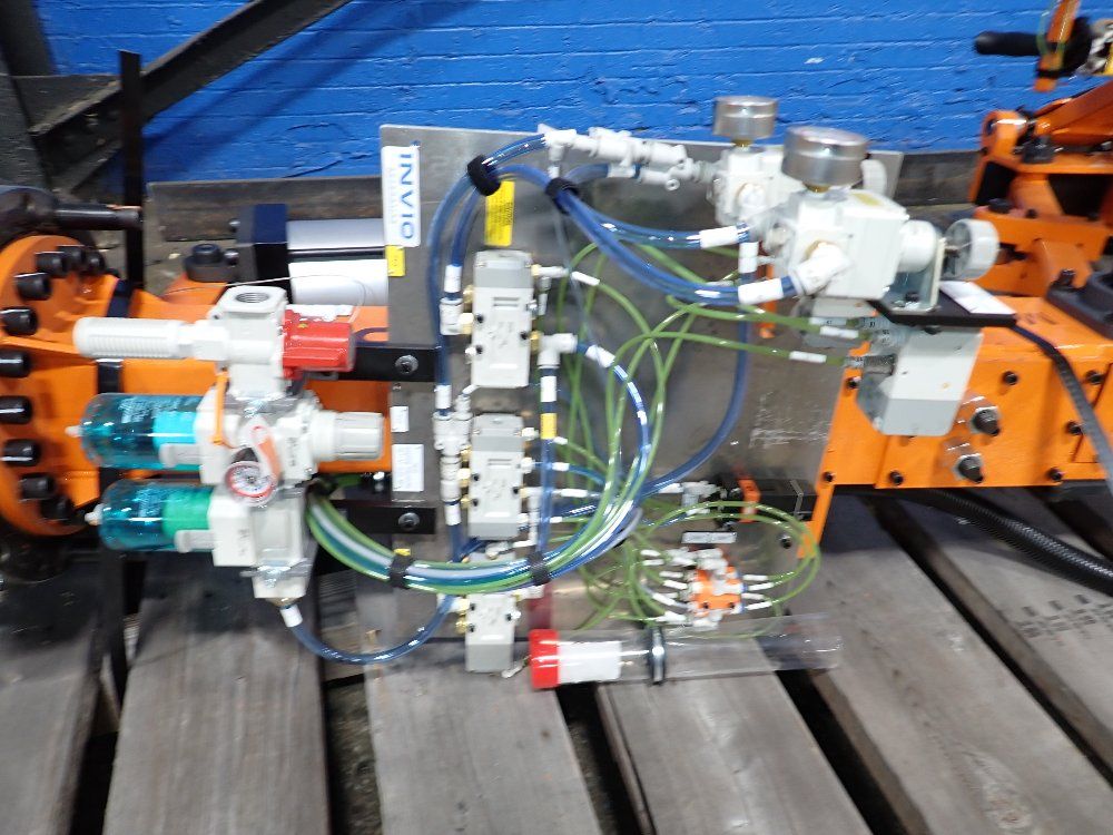 Invio Compression Plate Lift Assist