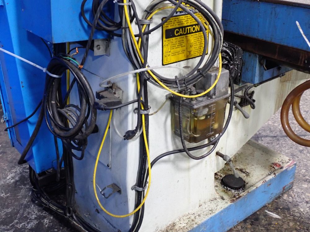 Supermax 8" X 42" Table 1996 Supermax Ycm-40 Cnc Vertical Mill - Ycm-40