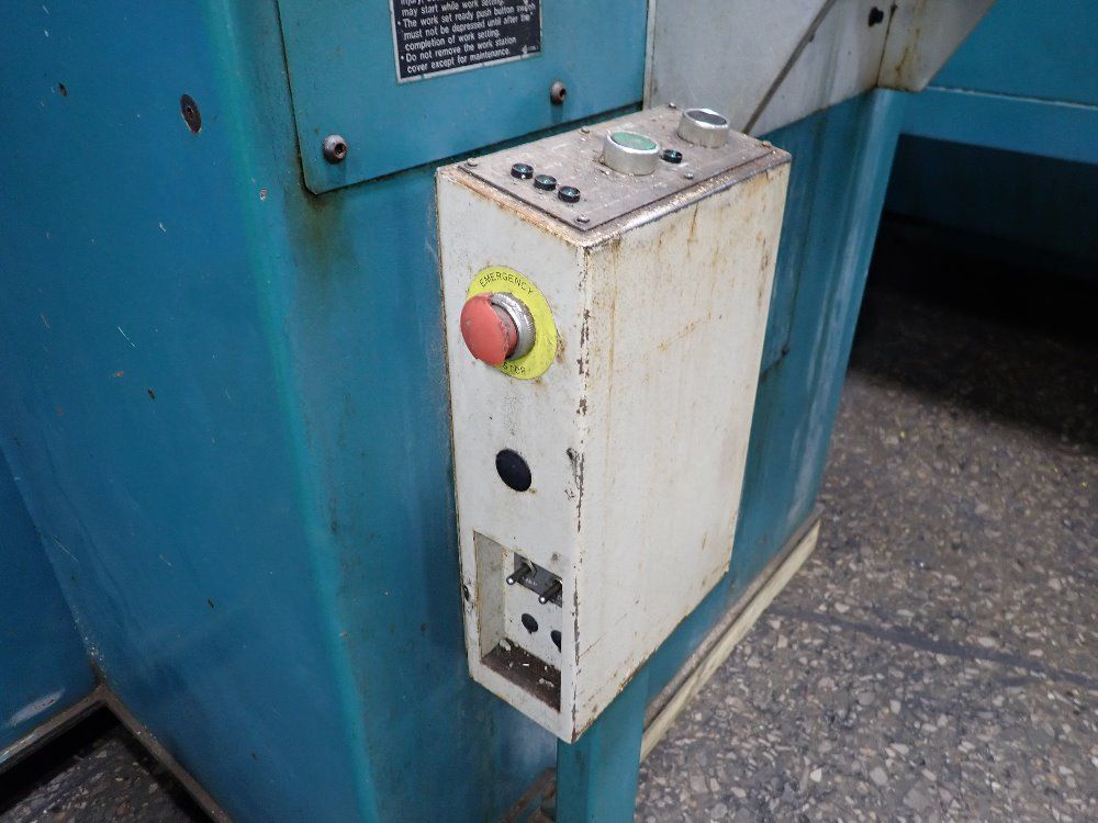 Matsuura 16 1/2" X 31" Cnc Vmc - Ra-3f