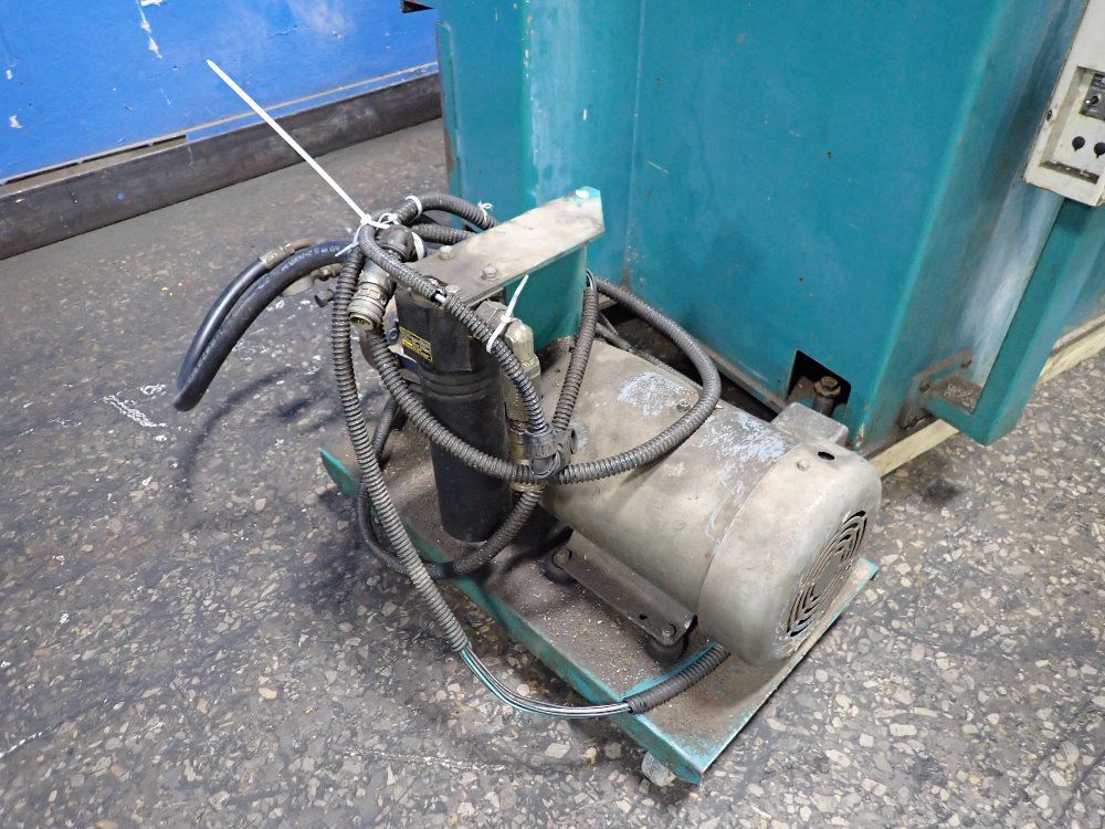 Matsuura 16 1/2" X 31" Cnc Vmc - Ra-3f