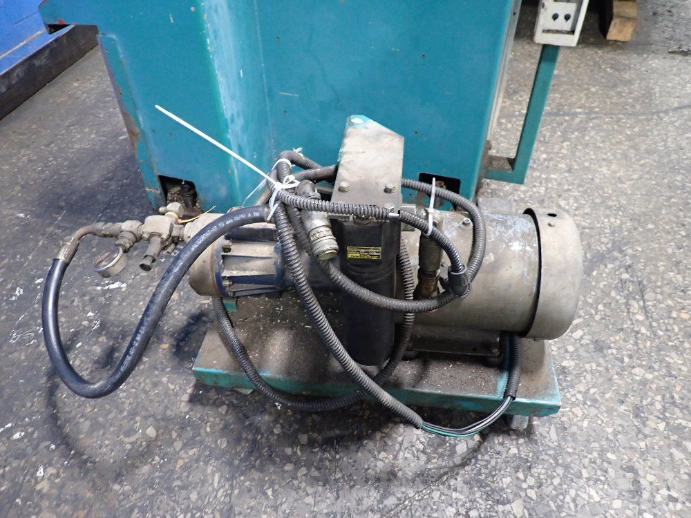 Matsuura 16 1/2" X 31" Cnc Vmc - Ra-3f