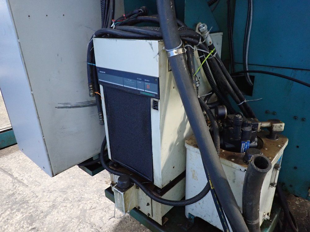 Matsuura 16 1/2" X 31" Cnc Vmc - Ra-3f