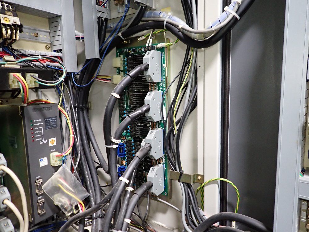 Matsuura 16 1/2" X 31" Cnc Vmc - Ra-3f