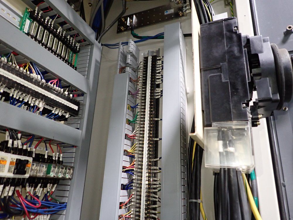 Matsuura 16 1/2" X 31" Cnc Vmc - Ra-3f