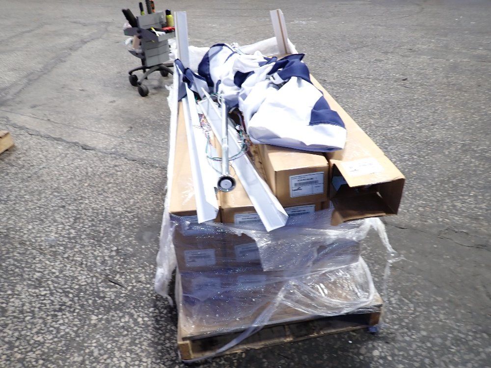 Cooper Recessed Led Luminaire Lighting W/ Curtain