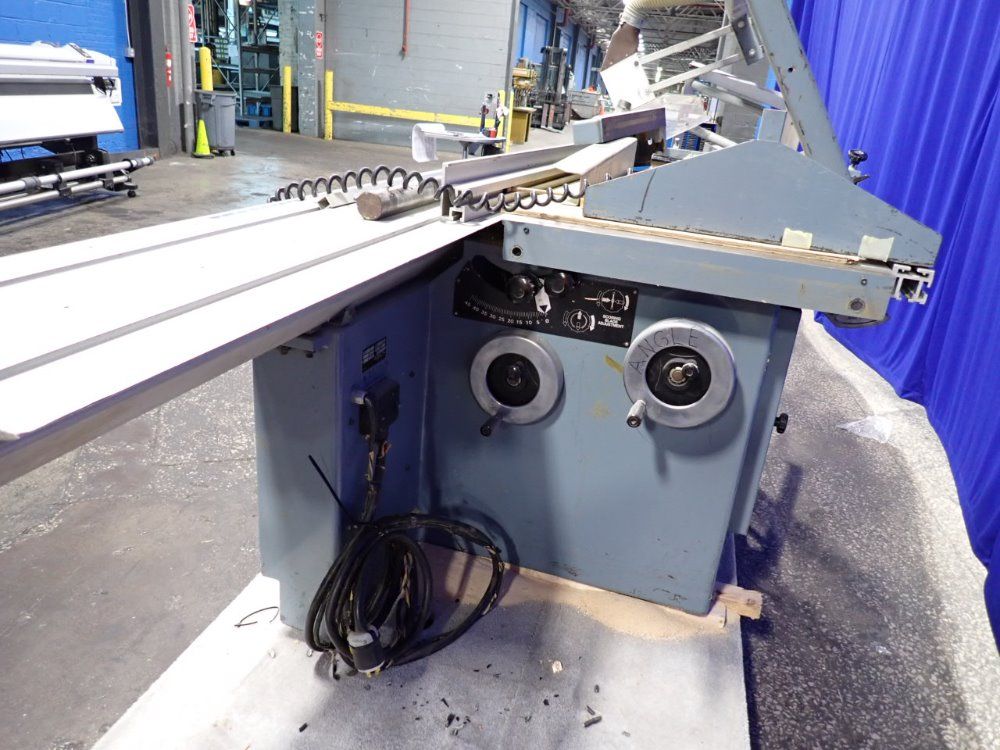 Delta Sliding Table Saw - De-40