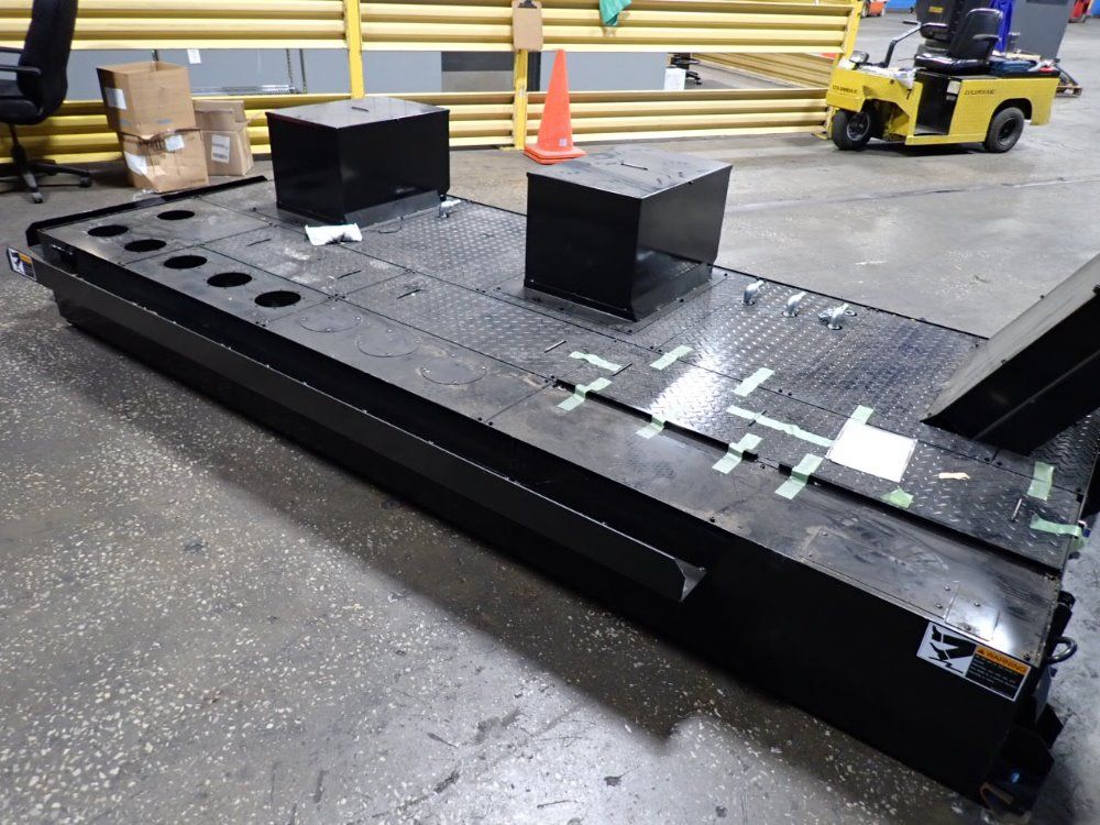 Hakusan Incline Chip Conveyor