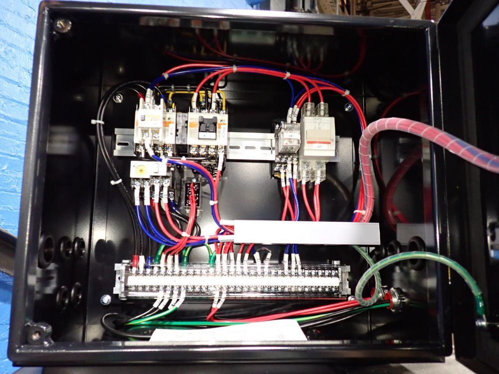 Hakusan Incline Chip Conveyor