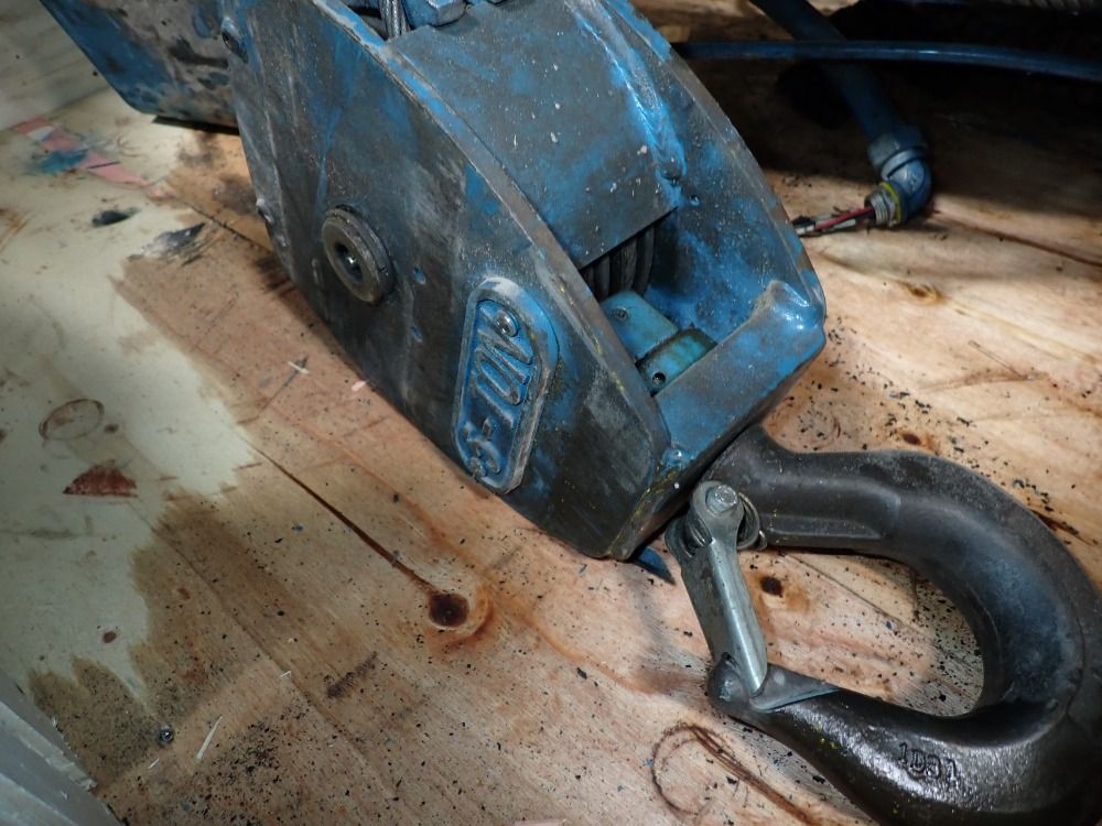 Shaw-box 5 Ton 2018 Shaw-box 5 Ton Electric Hoist - 80l05030s10