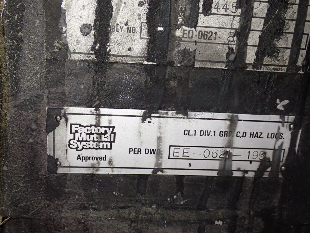 Fanuc P-100 Robot - P-100