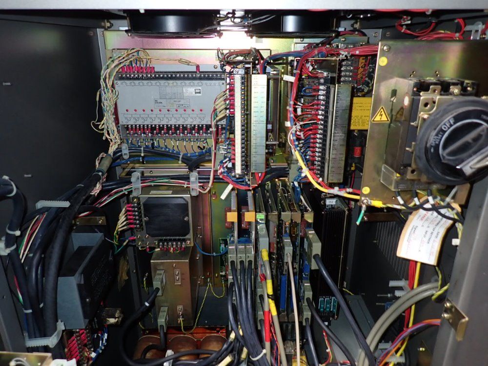 Fanuc P-100 Robot - P-100