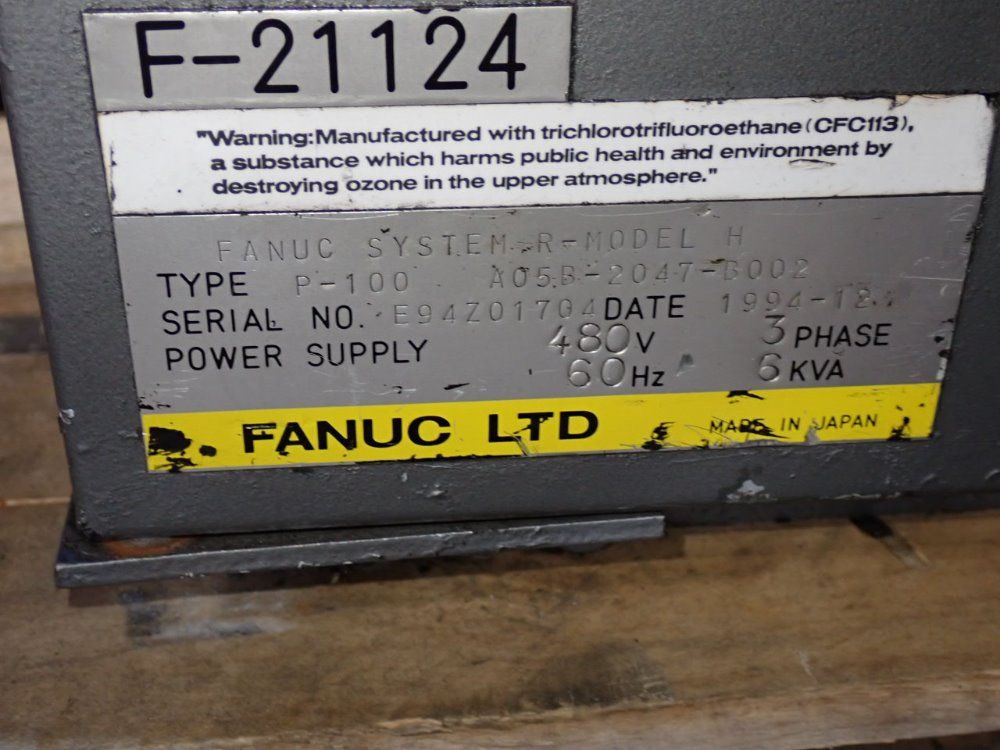 Fanuc P-100 Robot - P-100