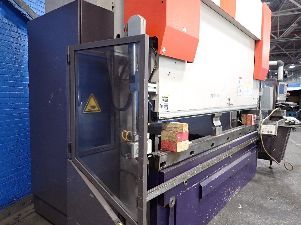 Bystronic 2000 Kn X 3100 Mm 2012 Bystronic Xpert 200x3100 Press Brake - Xpert 200x3100