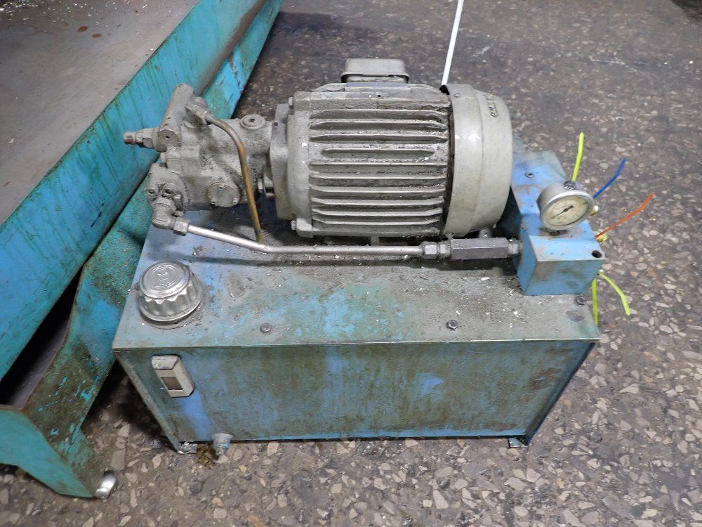 Saeilo 27 1/2" X 71" 1995 Saeilo Fmv-1700 Cnc Vmc - Fmv-1700