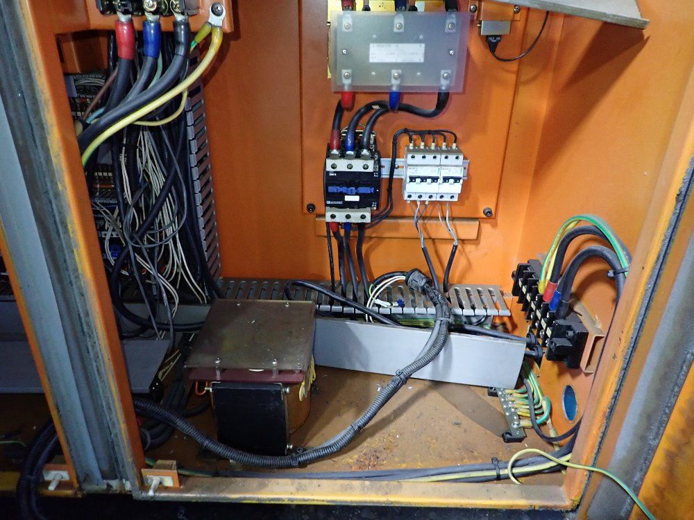 Saeilo 27 1/2" X 71" 1995 Saeilo Fmv-1700 Cnc Vmc - Fmv-1700