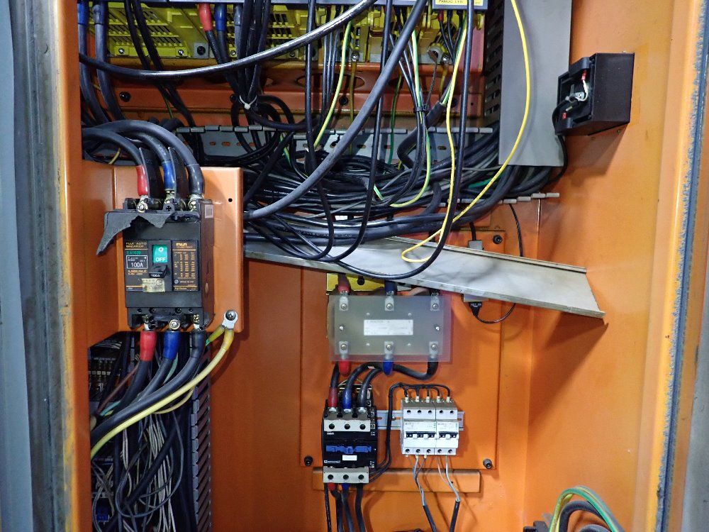 Saeilo 27 1/2" X 71" 1995 Saeilo Fmv-1700 Cnc Vmc - Fmv-1700