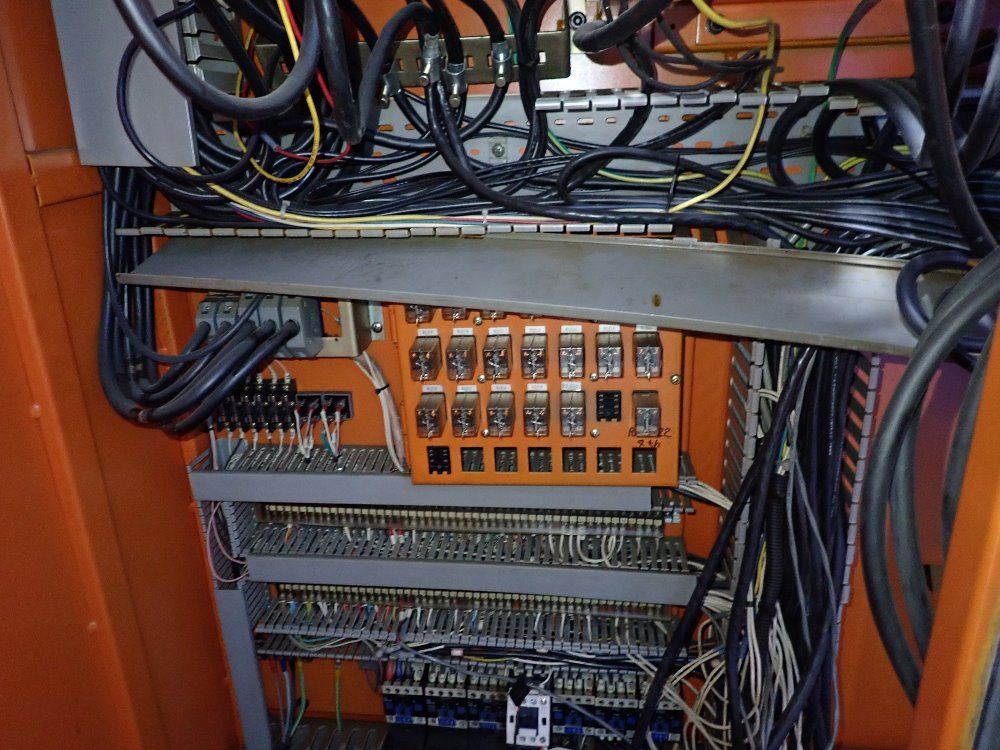 Saeilo 27 1/2" X 71" 1995 Saeilo Fmv-1700 Cnc Vmc - Fmv-1700