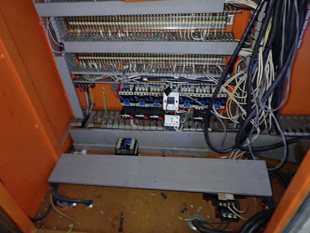 Saeilo 27 1/2" X 71" 1995 Saeilo Fmv-1700 Cnc Vmc - Fmv-1700