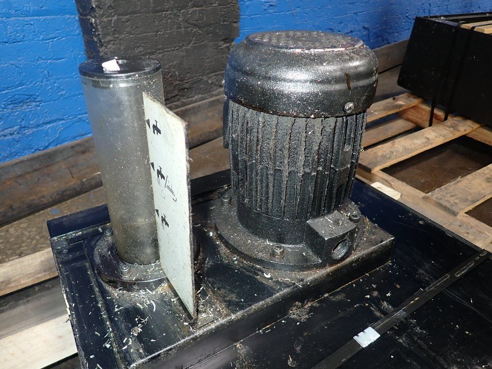 Hurco 14"x30" Table 2007 Hurco Vm1 Cnc Vmc - Vm1