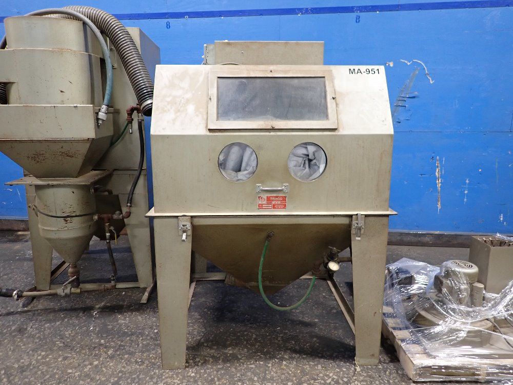 Trinco 48" X 47" X 31" 48x48sl/pc Blast Cabinet - 48x48sl/pc