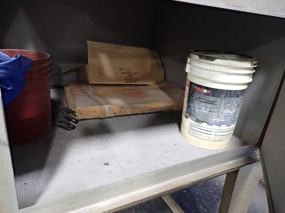 Trinco 48" X 47" X 31" 48x48sl/pc Blast Cabinet - 48x48sl/pc