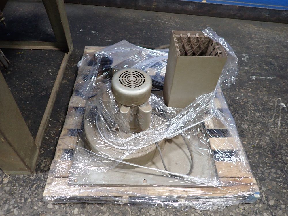 Trinco 48" X 47" X 31" 48x48sl/pc Blast Cabinet - 48x48sl/pc