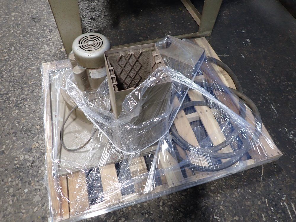 Trinco 48" X 47" X 31" 48x48sl/pc Blast Cabinet - 48x48sl/pc