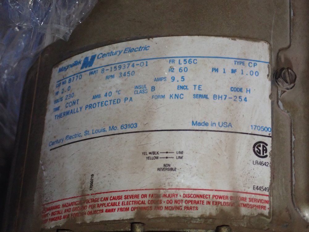 Trinco 48" X 47" X 31" 48x48sl/pc Blast Cabinet - 48x48sl/pc